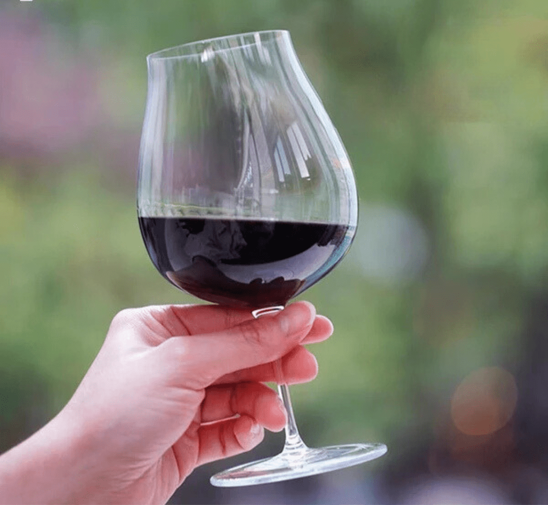 Ultra-Thin Siamese Curved Wine Glasses